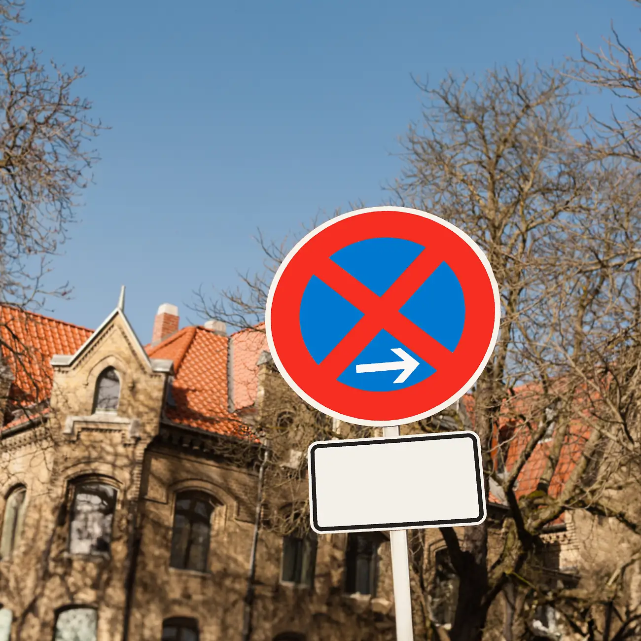 Halteverbotsschild eigeschränktes Halteverbot
